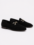 Mokasyny Slip-On z Klamrą Horsebit – Smukły Krój, Na Co Dzień i Formalne Okazje