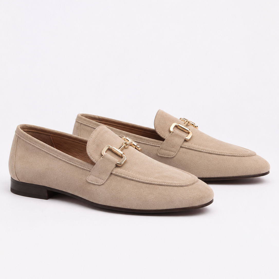 Mokasyny Slip-On z Klamrą Horsebit – Smukły Krój, Na Co Dzień i Formalne Okazje