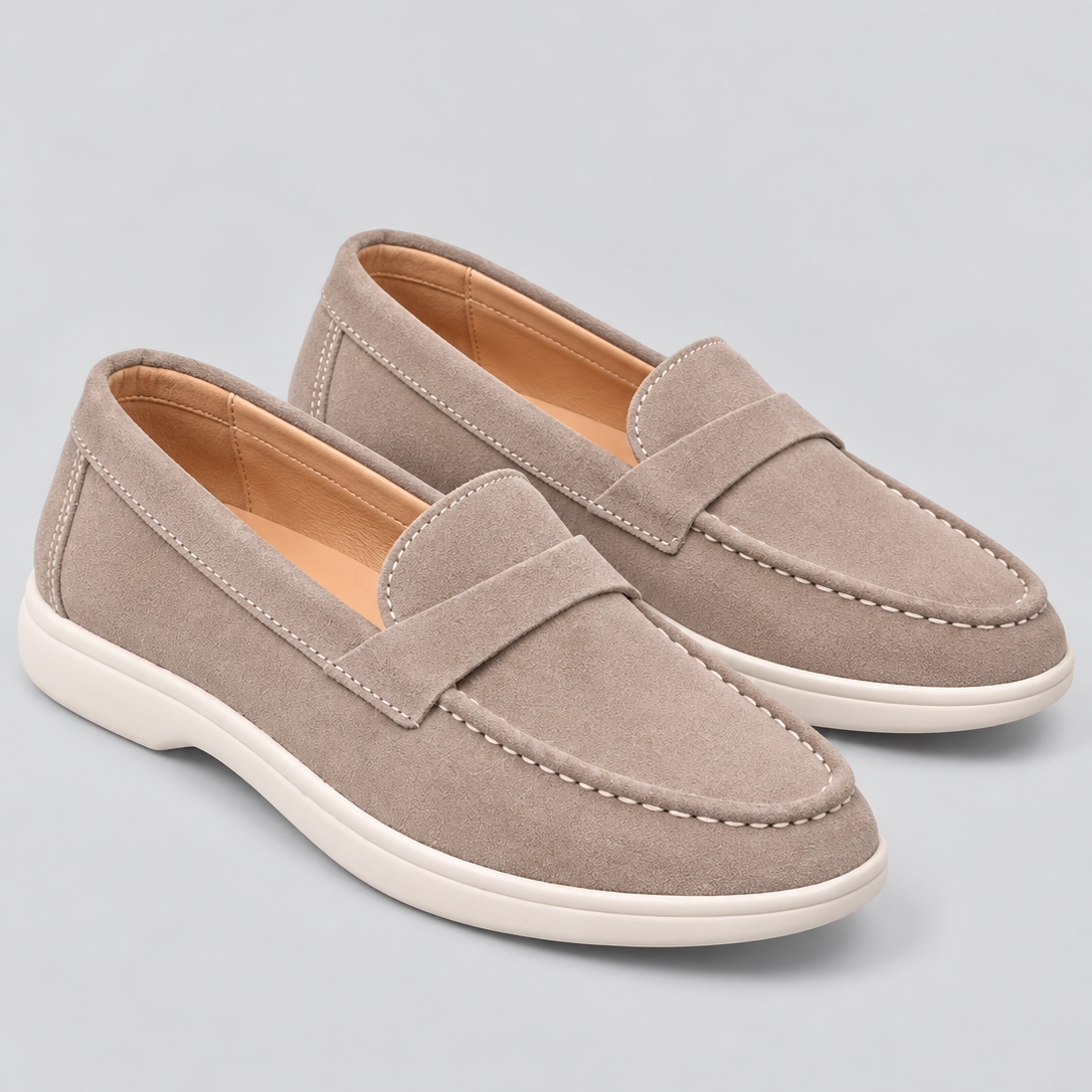 Mokasyny zamszowe – pasek penny, szycie moc-toe, elegancki fason na co dzień