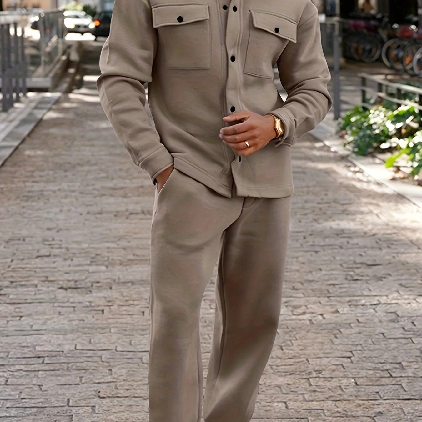 Grzegorz | Komplet Dwuczęściowy – Koszula na Guziki i Spodnie Dresowe w Jednym Zestawie